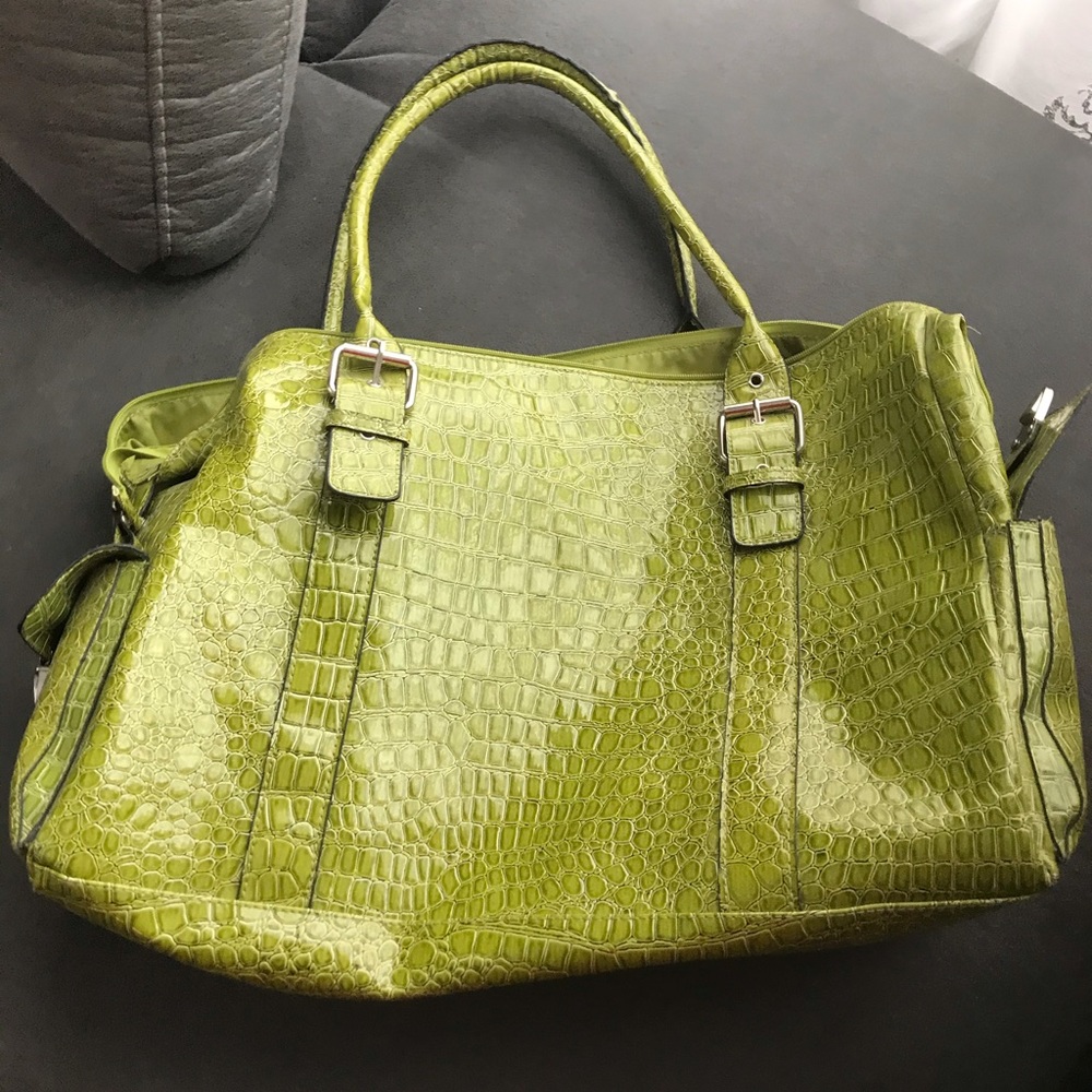 lime green weekender bag